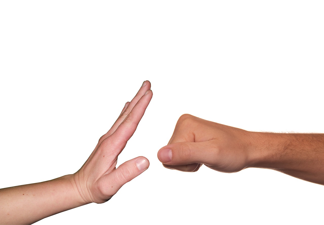 entdecken sie die faszinierende welt der körpersprache! erfahren sie, wie nonverbale kommunikation unsere interaktionen beeinflusst und wie sie körpersignale deuten können, um beziehungen zu verbessern und missverständnisse zu vermeiden.